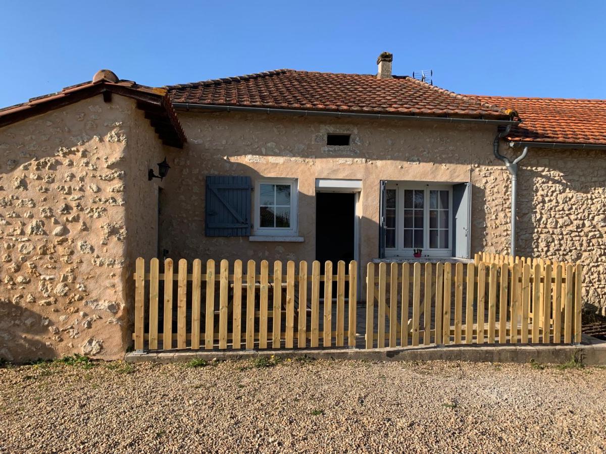 Studio indépendant à Brantôme en Périgord Puyjoubert Exterior foto